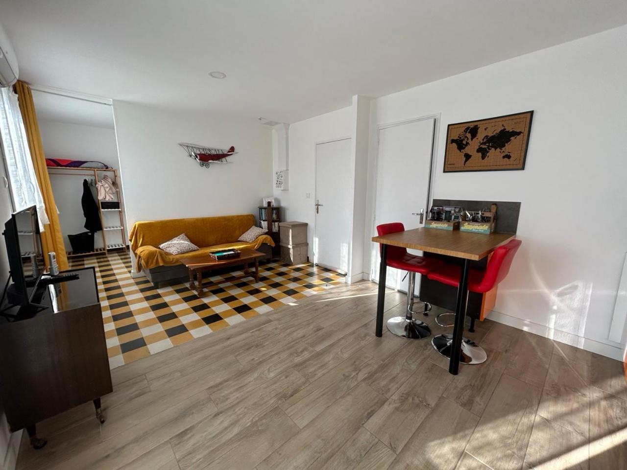 Appartement Les Voyages De Romane Нарбонна Экстерьер фото